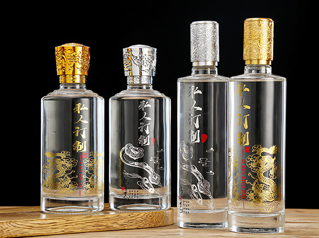 清漆酒瓶uv平板打印機(jī)如何實(shí)現(xiàn)？